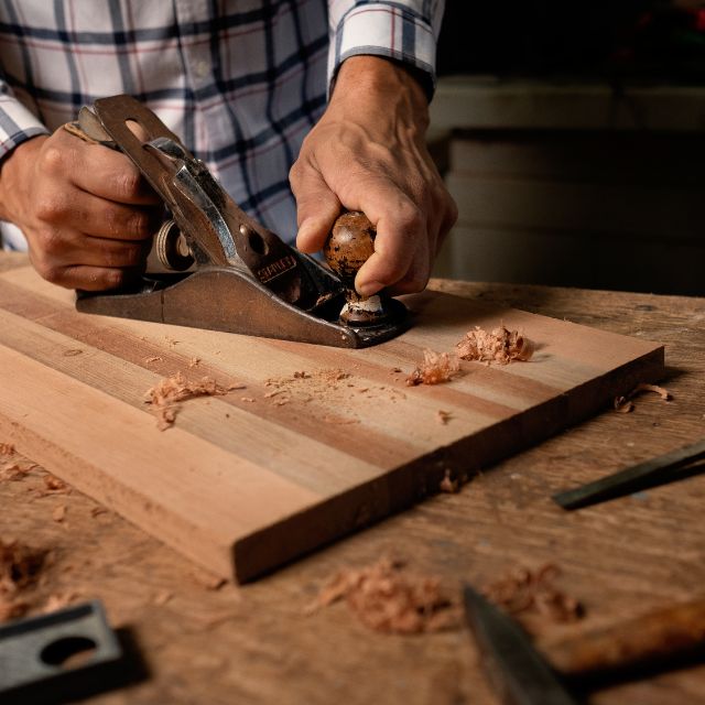 Marceneiro aqui - terceira fila - 01